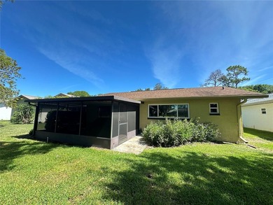 Welcome to this well maintained 2-bedroom, 2-bath, 2-car garage - photo 32