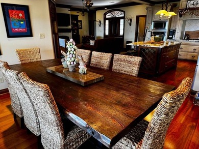 This 2006 custom built Lakehouse boast high ceilings 3 bedrooms - photo 37
