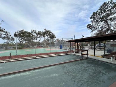 Welcome to this well maintained 2-bedroom, 2-bath, 2-car garage - photo 45