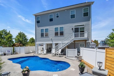 A rare combination of coastal lifestyle and truly turn-key - photo 57