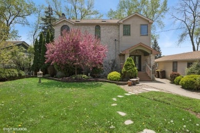 Lake Home Sale Pending in Mchenry, Illinois