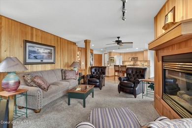 Luxury ski-in/ski-out Highland Village condo with a warm rustic - photo 10
