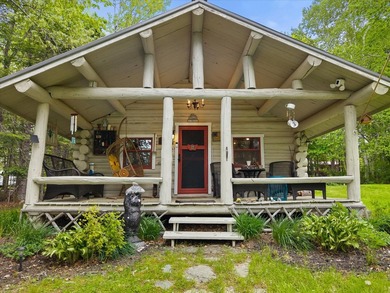 A weekend getaway or full time retreat, this cabin compound - photo 3