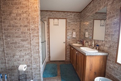 *NO FLOOD ZONE * Welcome to this turnkey coastal retreat nestled - photo 19