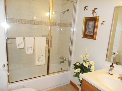 2-MOVE-IN READY HOMES FOR THE PRICE OF 1!!!The 3 bedroom, 2 bath - photo 23