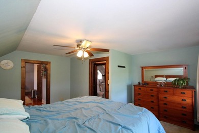 Bring your Chickens, Horses and Cows to this 5.72 acre Farmette! - photo 9