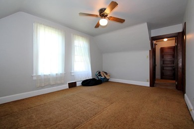 Bring your Chickens, Horses and Cows to this 5.72 acre Farmette! - photo 10