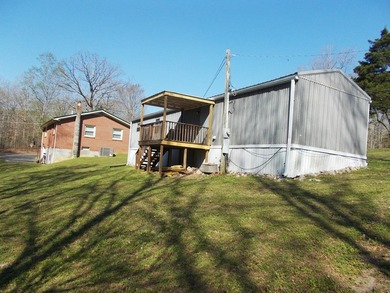 2-MOVE-IN READY HOMES FOR THE PRICE OF 1!!!The 3 bedroom, 2 bath - photo 41