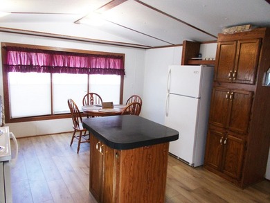 2-MOVE-IN READY HOMES FOR THE PRICE OF 1!!!The 3 bedroom, 2 bath - photo 47