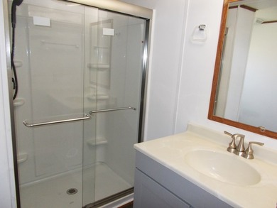 2-MOVE-IN READY HOMES FOR THE PRICE OF 1!!!The 3 bedroom, 2 bath - photo 50