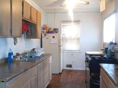 Welcome to this turn-key investment opportunity or owner - photo 4