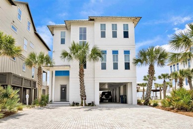 Step into unmatched luxury with this direct Gulf-front estate - photo 1