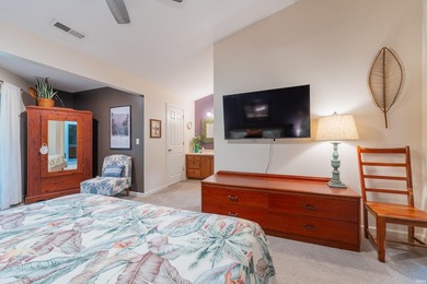 Beautifully updated 2-bedroom, 2-bath, single-level condo - photo 13