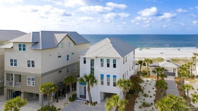 Step into unmatched luxury with this direct Gulf-front estate - photo 4