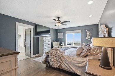 Price just lowered! Motivated sellers! Appraised well above the - photo 18
