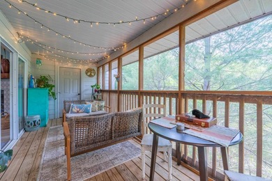 Beautifully updated 2-bedroom, 2-bath, single-level condo - photo 20