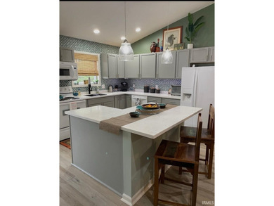 Beautifully updated 2-bedroom, 2-bath, single-level condo - photo 23