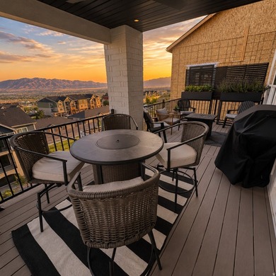 Price just lowered! Motivated sellers! Appraised well above the - photo 24