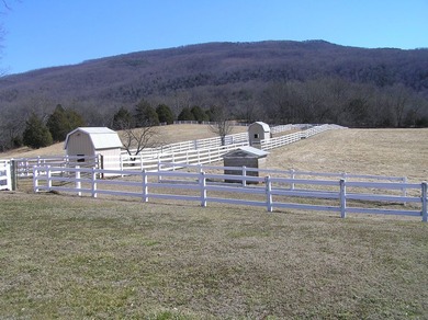 66 acres fenced and cross fenced with 9 pastures. 70x140 (9,800 - photo 29