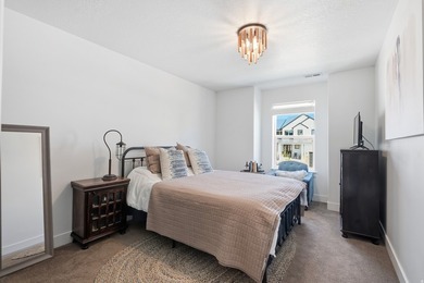 Price just lowered! Motivated sellers! Appraised well above the - photo 33