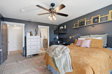 Price just lowered! Motivated sellers! Appraised well above the - photo 37