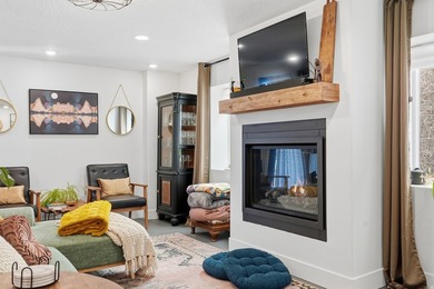 Price just lowered! Motivated sellers! Appraised well above the - photo 41