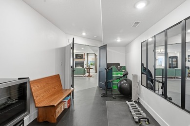 Price just lowered! Motivated sellers! Appraised well above the - photo 47