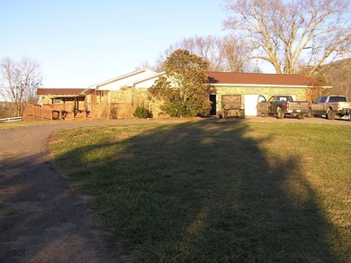 66 acres fenced and cross fenced with 9 pastures. 70x140 (9,800 - photo 54