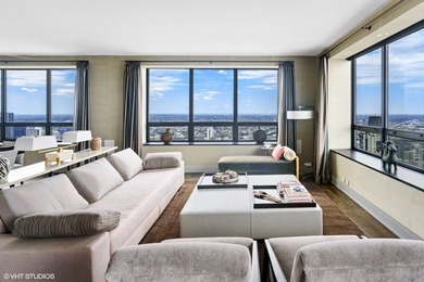 CALLING ALL WINE ENTHUSIASTS! Magnificent, custom-designed - photo 7
