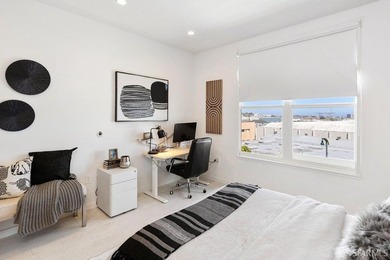 Experience modern, loft-like living in this unique top-floor - photo 15