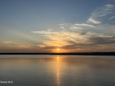 Experience true waterfront living on Saratoga Lake with this - photo 43