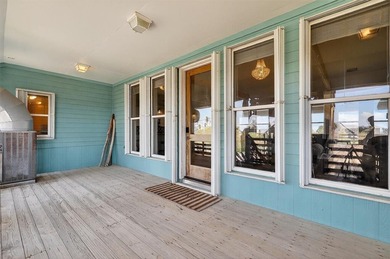 Coveted location & Gulf views! This soulful Old Town home sits - photo 4