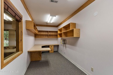 Located in the heart of the thriving city of Ponderay, this - photo 9