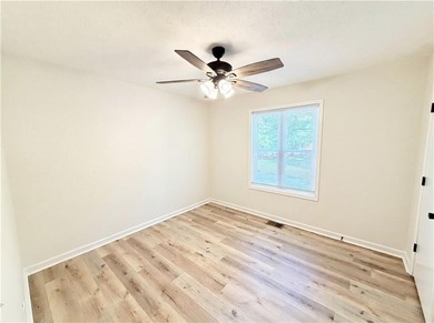 Welcome to 1327 Towne Harbor Trl, a thoughtfully appointed - photo 12