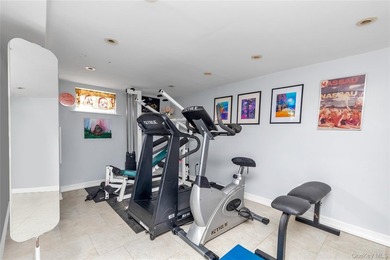 **Beautifully Renovated Brick Townhome in Beechhurst** Welcome - photo 12