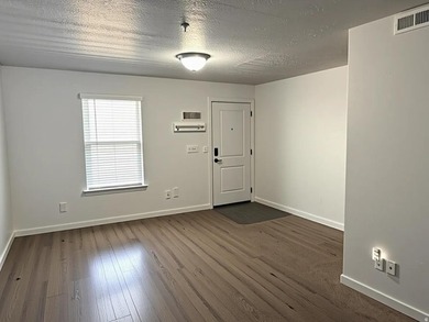 One of the best values in Orem! This beautifully maintained - photo 3