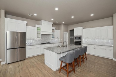 Welcome to this spectacular Silverpointe estate, perfectly - photo 9