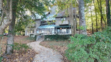 Lake Home For Sale in Wetumpka, Alabama