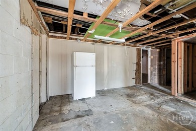 3104 Skidaway Rd offers over 6,000 sq ft of versatile commercial - photo 18