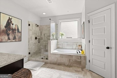 Welcome to your dream executive retreat in the highly - photo 4