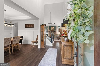 Welcome to your dream executive retreat in the highly - photo 10