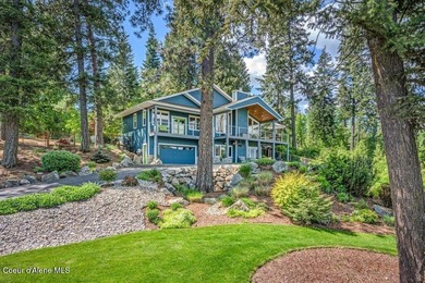 Set in a beautifully updated custom home minutes from downtown - photo 7