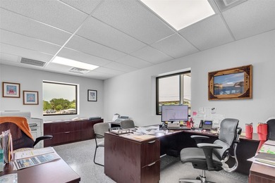 Stunning commercial property located on the Peninsula at PK with - photo 14