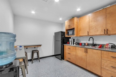 Stunning commercial property located on the Peninsula at PK with - photo 17