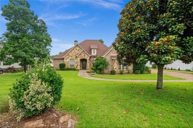 Lake Home For Sale in Chandler, Texas