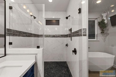 YOUR LUXURY RETREAT AWAITS - MOTIVATED SELLERS! Experience - photo 22