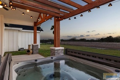YOUR LUXURY RETREAT AWAITS - MOTIVATED SELLERS! Experience - photo 33