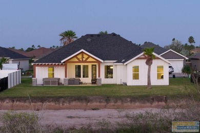 YOUR LUXURY RETREAT AWAITS - MOTIVATED SELLERS! Experience - photo 38