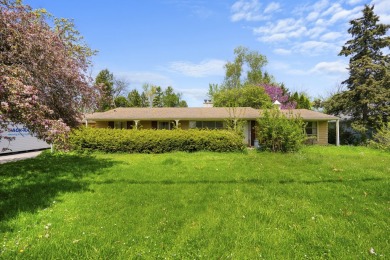 Lake Home For Sale in Crystal Lake, Illinois