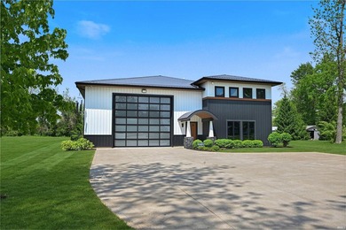 Welcome to 6943 E. Eili Lilly Rd, a RARE breathtaking statement - photo 29